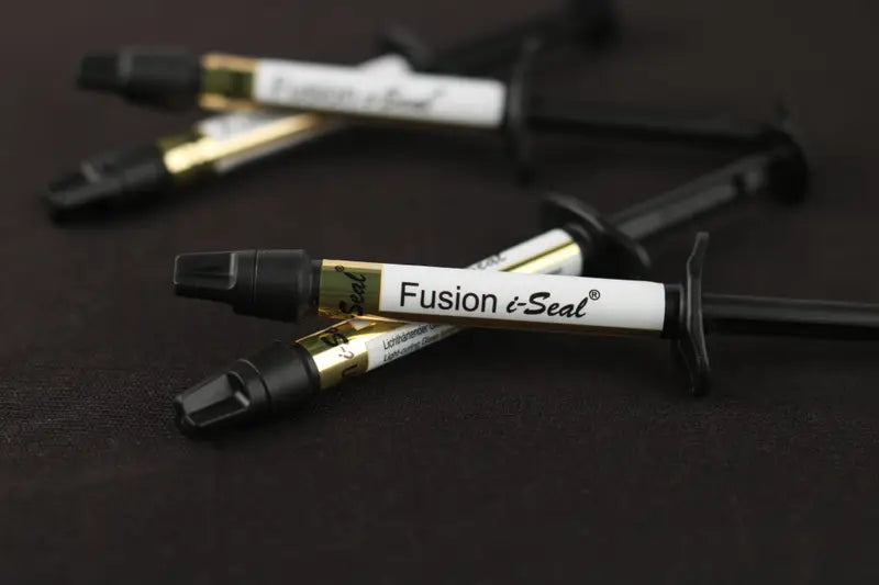 Prevest Fusion I Seal | Light-Cure Glass Ionomer Composite Cement